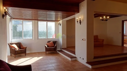 Moradia T6 para Venda em Oeiras e São Julião da Barra, Paço de Arcos e Caxias