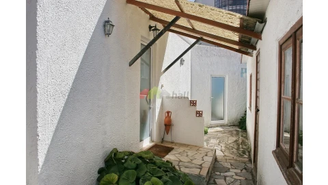 Moradia T6 para Venda em Oeiras e São Julião da Barra, Paço de Arcos e Caxias