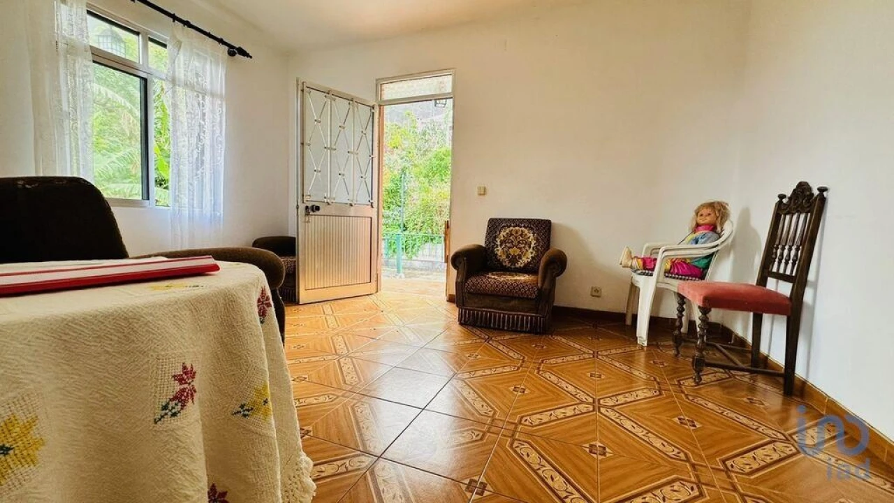 Moradia T7 para Venda em Arco de São Jorge Foto 6