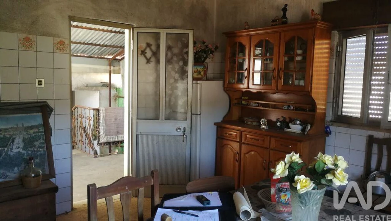 Moradia T3 para Venda em Aguda Foto 20