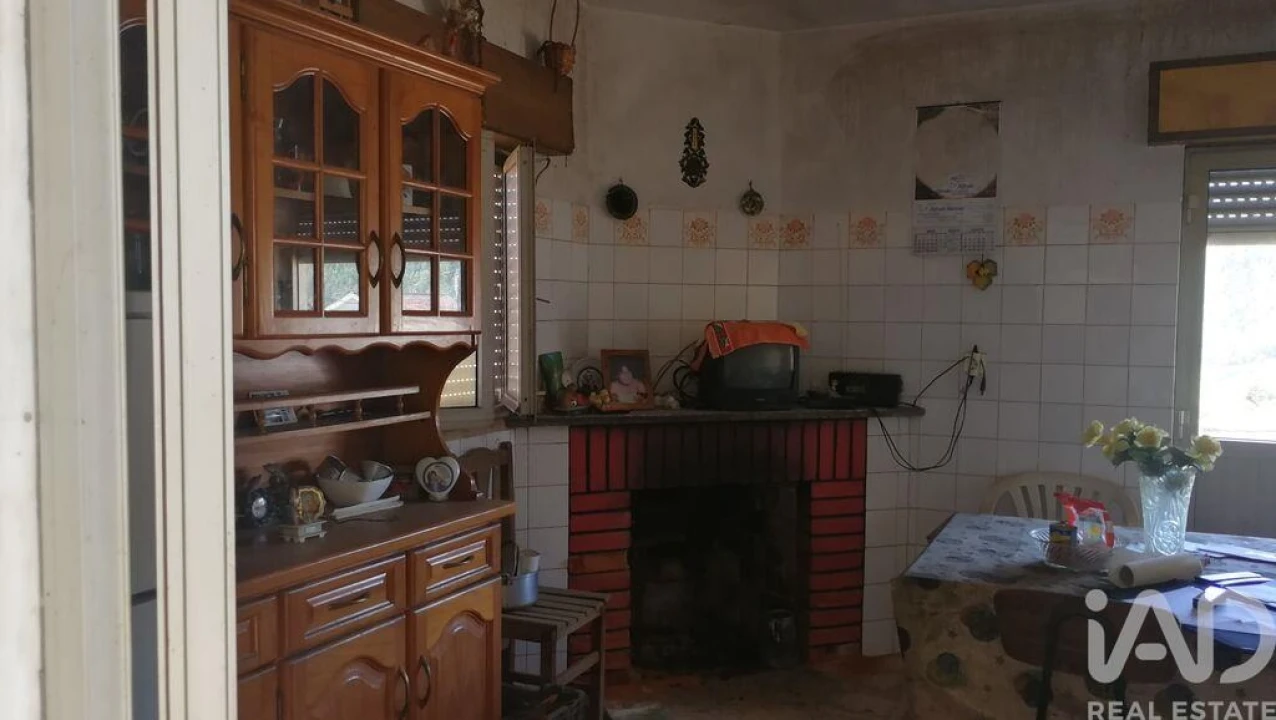 Moradia T3 para Venda em Aguda Foto 18