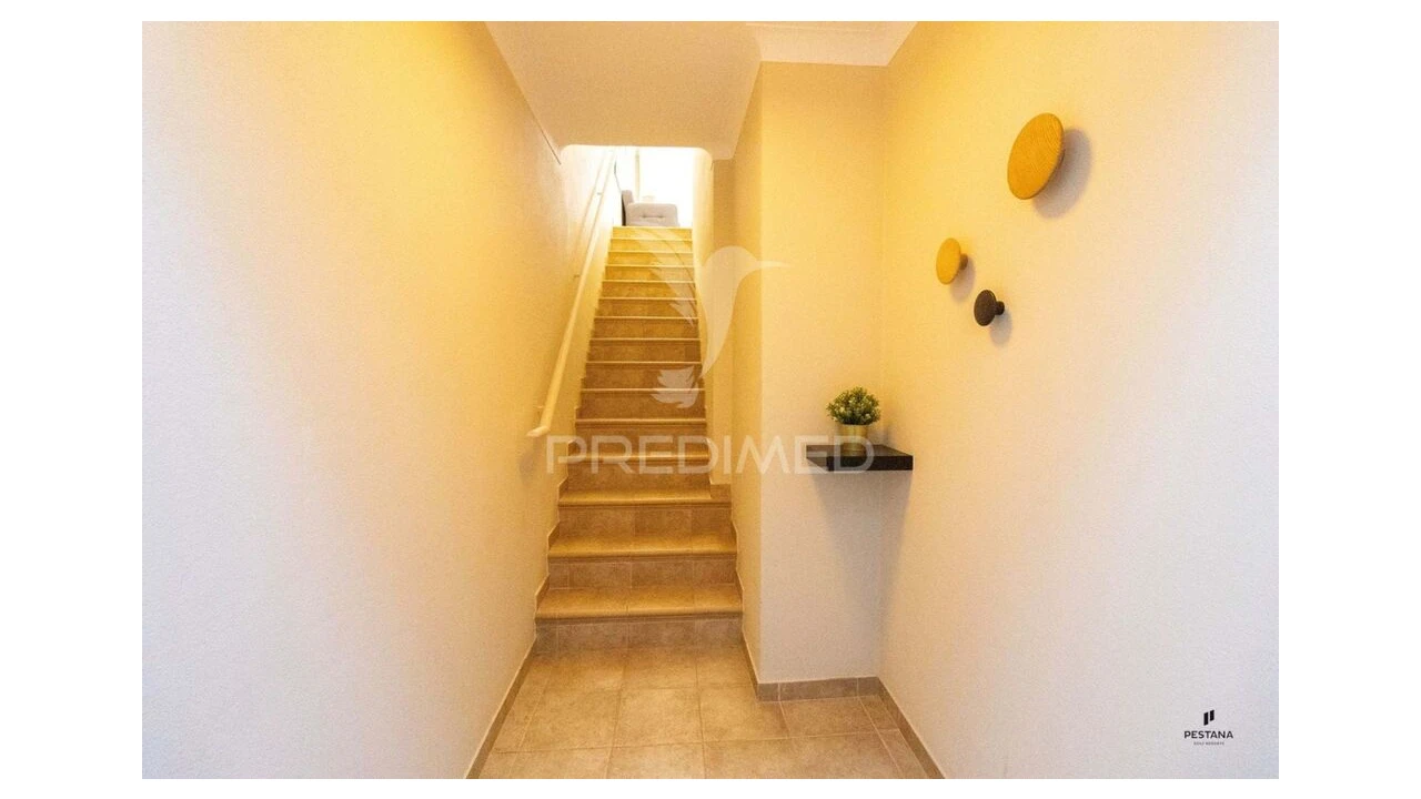 Apartamento para Venda em Estômbar e Parchal Foto 12