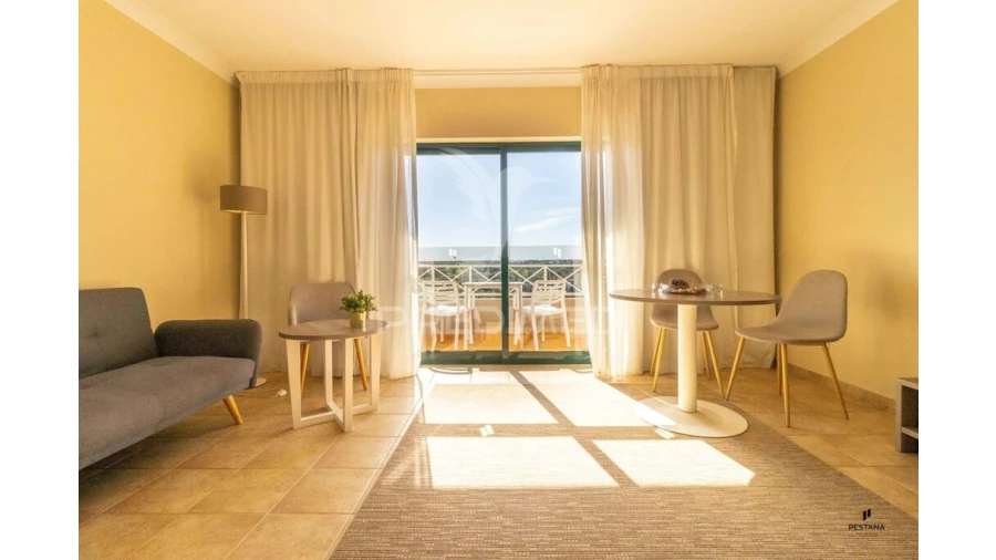 Apartamento para Venda em Estômbar e Parchal Foto 3