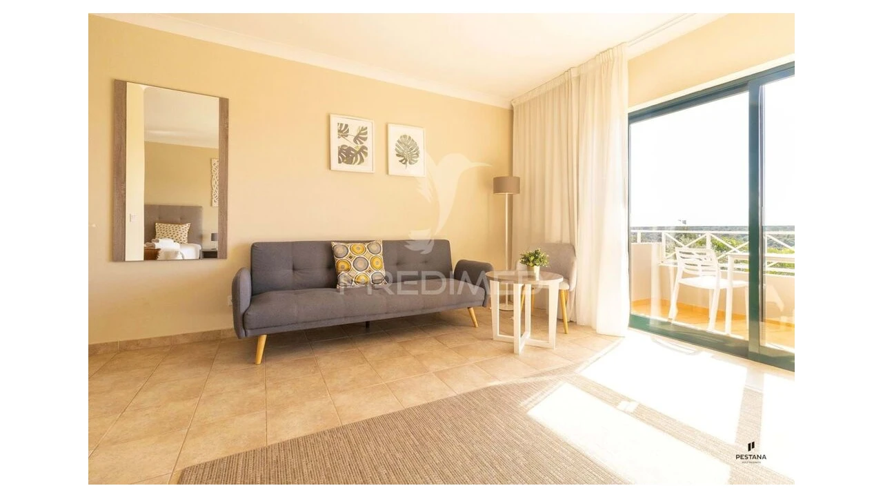 Apartamento para Venda em Estômbar e Parchal Foto 2