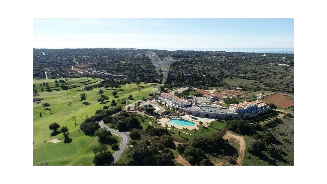 Apartamento para Venda em Estômbar e Parchal Foto 17