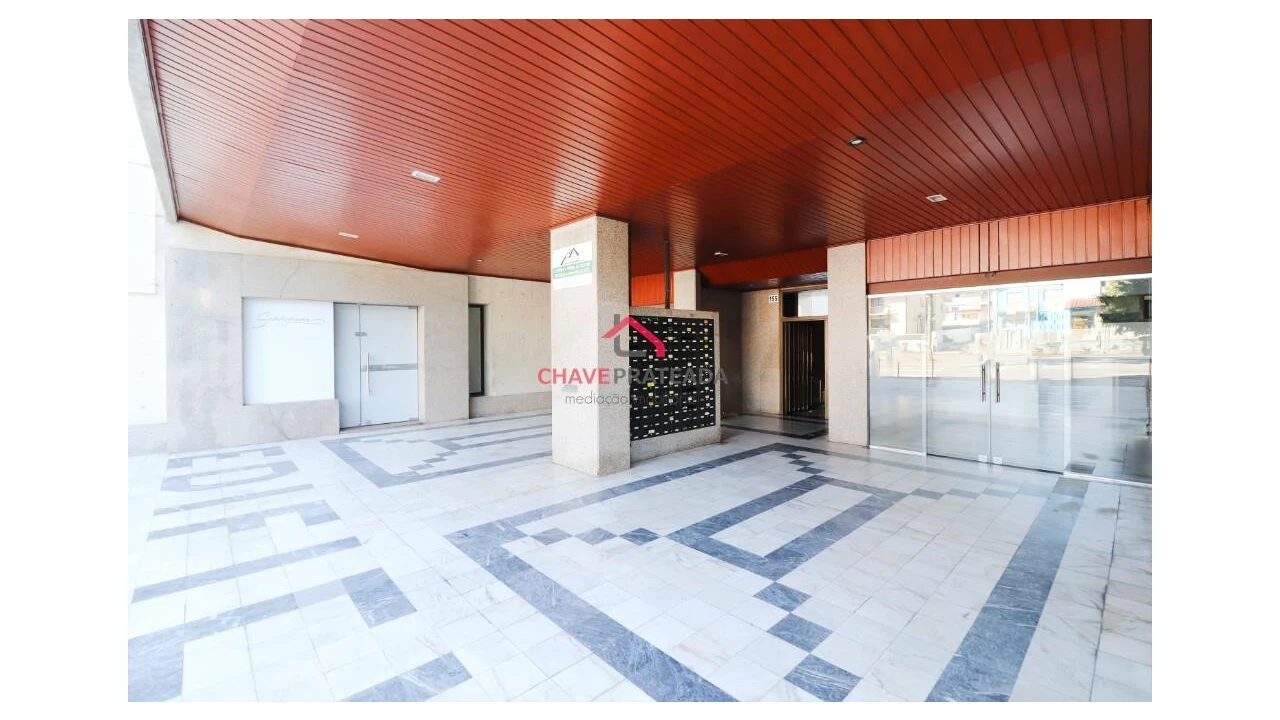 Escritório para Venda em Braga (Maximinos, Sé e Cividade) Foto 1