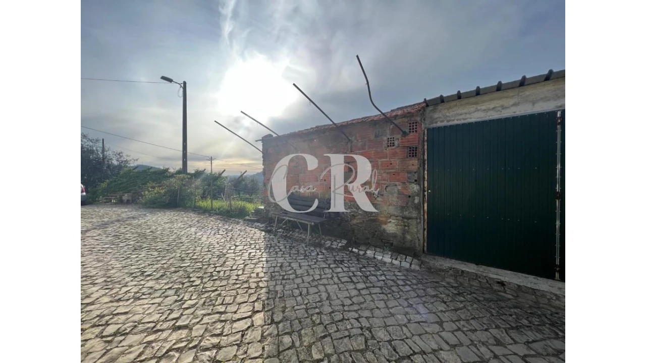 Moradia T3 para Venda em Aguda Foto 3