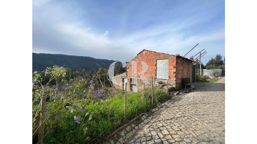 Moradia T3 para Venda em Aguda Foto 13