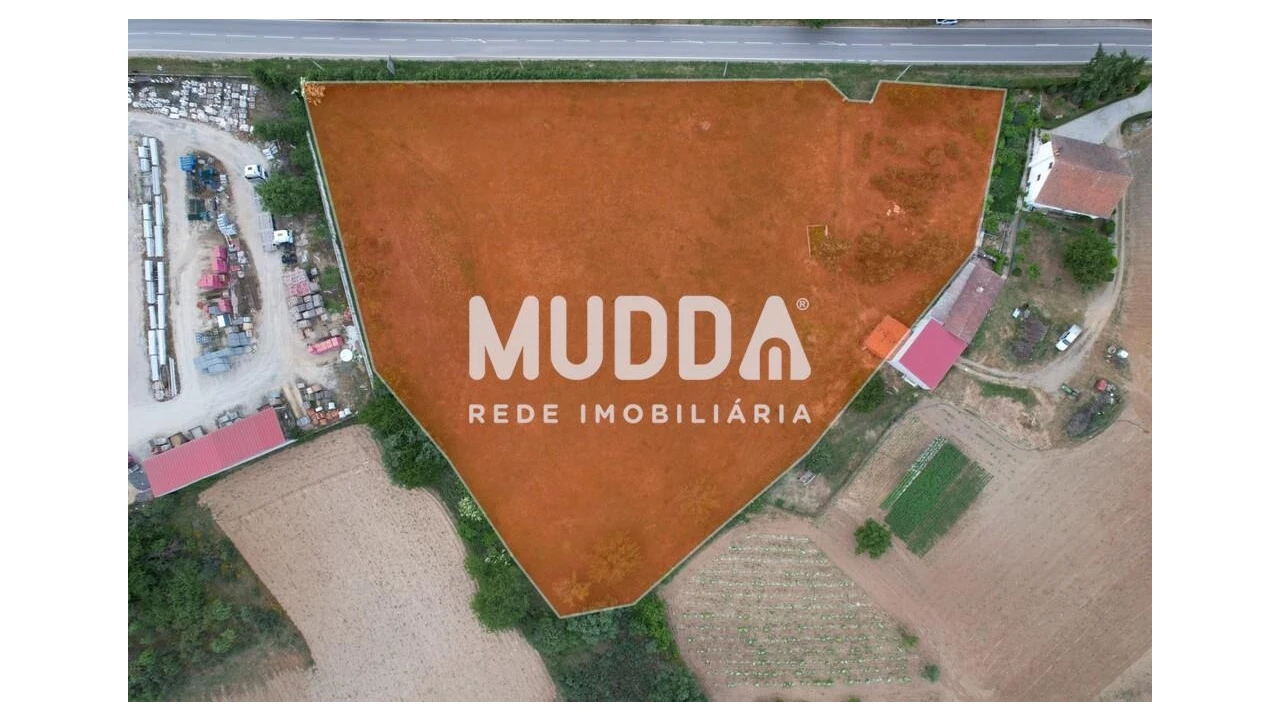 Terreno para Venda em Nogueira Foto 4