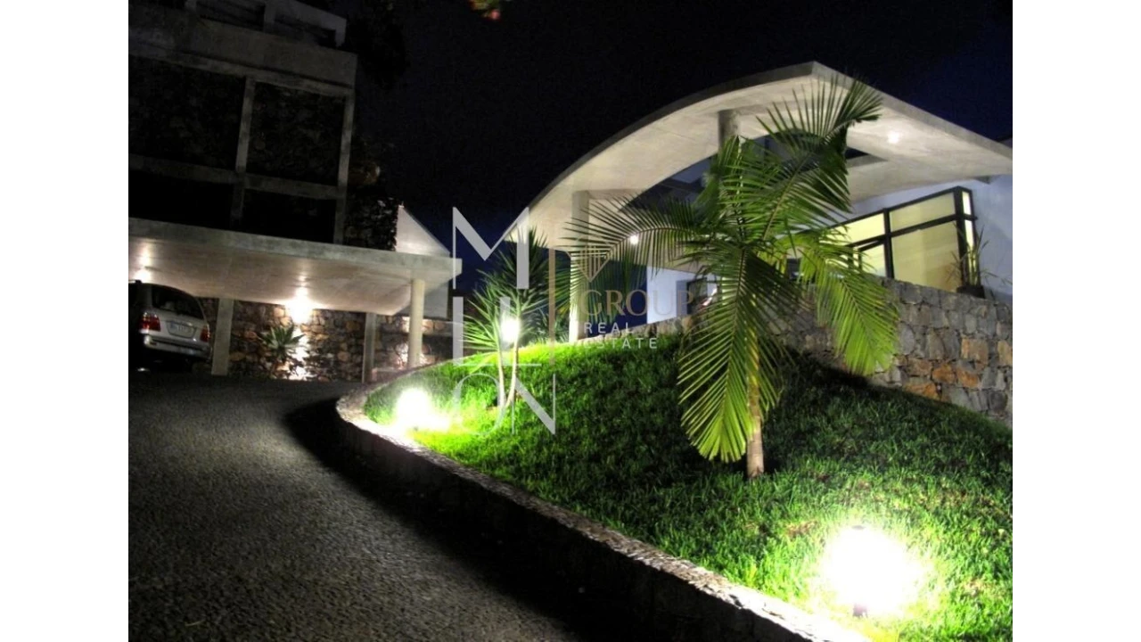 Moradia T3 para Venda em Caniço Foto 5