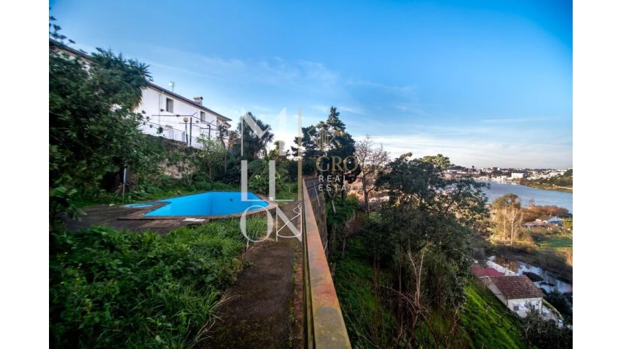 Quinta T5 para Venda em Avintes Foto 2