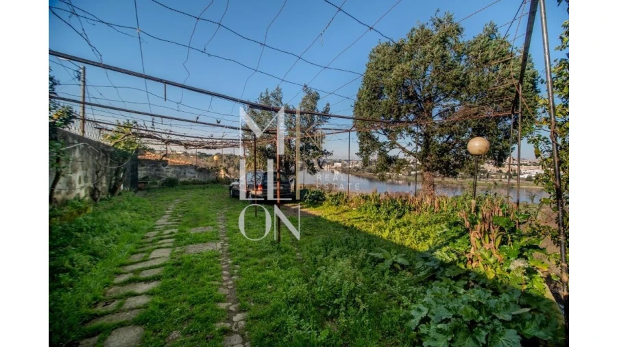 Quinta T5 para Venda em Avintes Foto 8