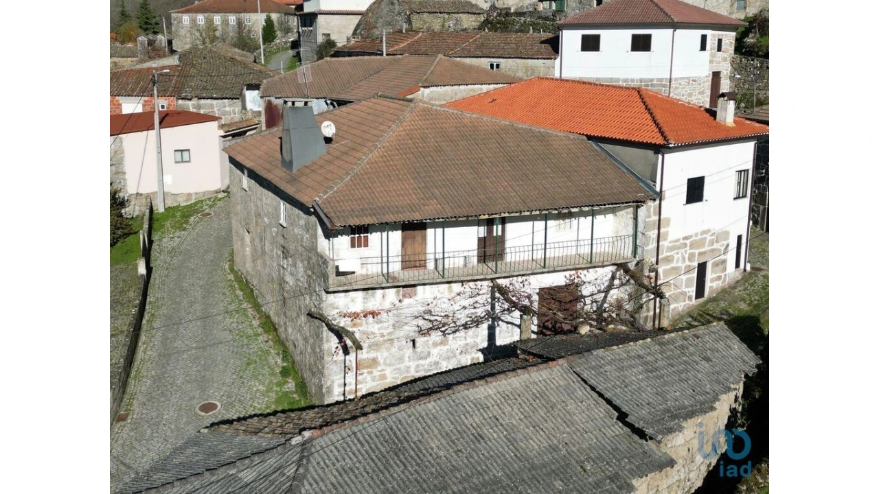 Moradia T6 para Venda em Telões Foto 7