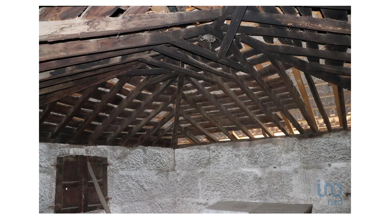 Moradia T6 para Venda em Telões Foto 15