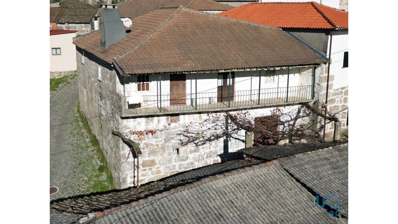 Moradia T6 para Venda em Telões Foto 1