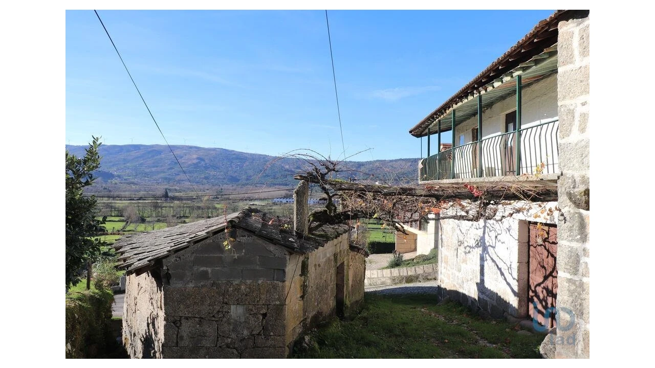 Moradia T6 para Venda em Telões Foto 9