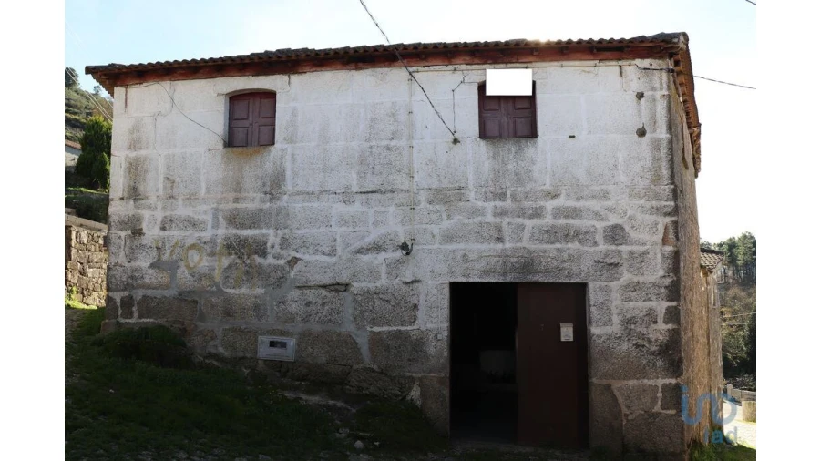 Moradia T6 para Venda em Telões Foto 6