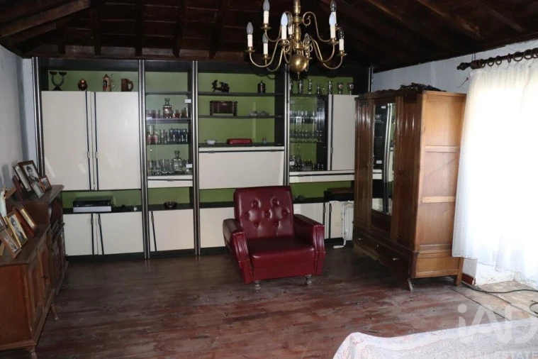 Moradia T6 para Venda em Telões Foto 26