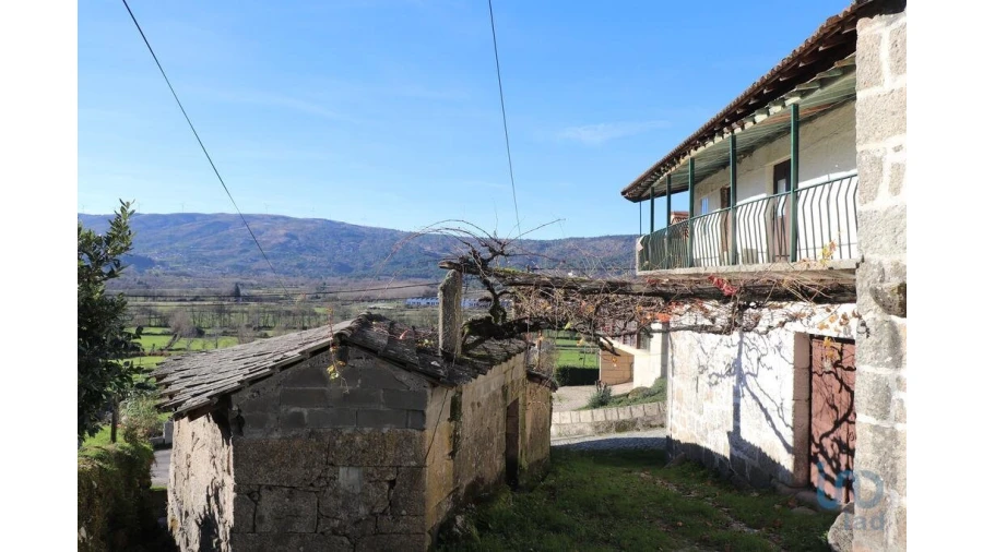 Moradia T6 para Venda em Telões Foto 9