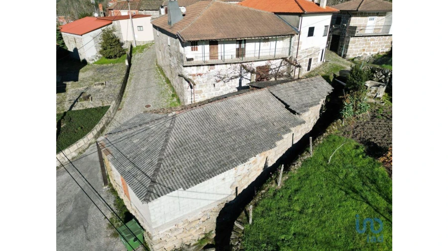 Moradia T6 para Venda em Telões Foto 2