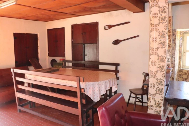 Moradia T6 para Venda em Telões Foto 18