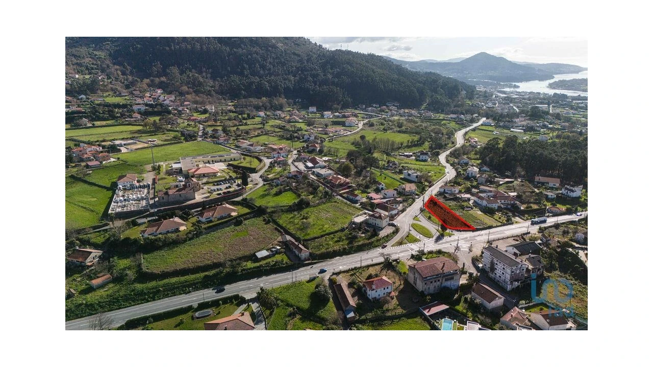 Terreno para Venda em Reboreda e Nogueira Foto 2