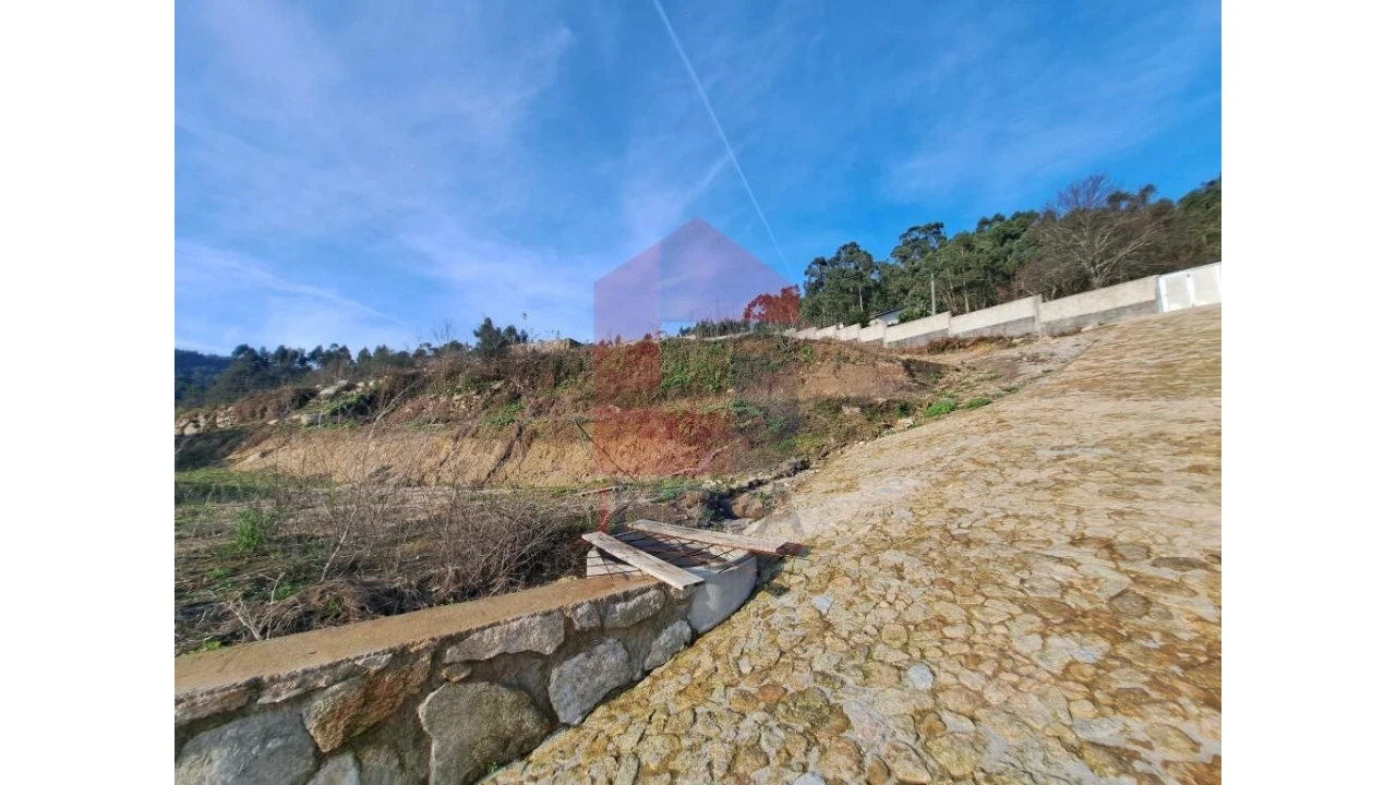 Moradia T4 para Venda em Dossãos Foto 19