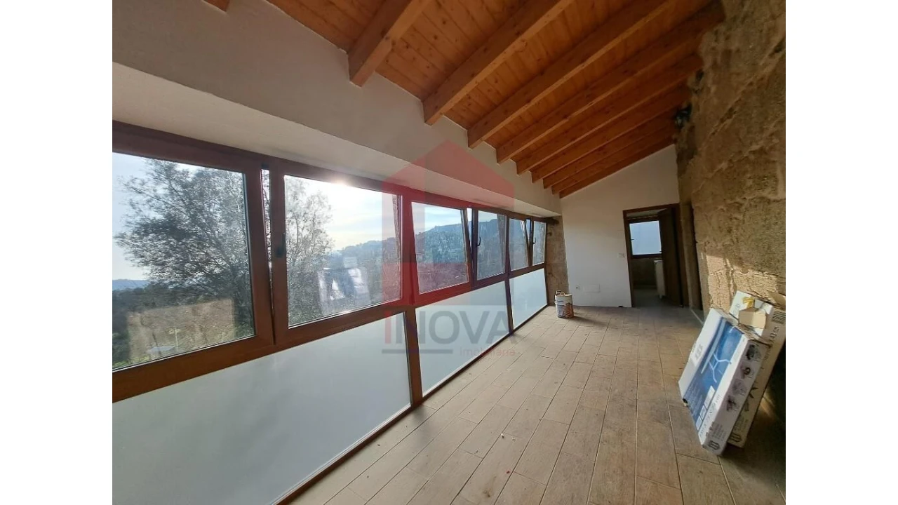 Moradia T4 para Venda em Dossãos Foto 4