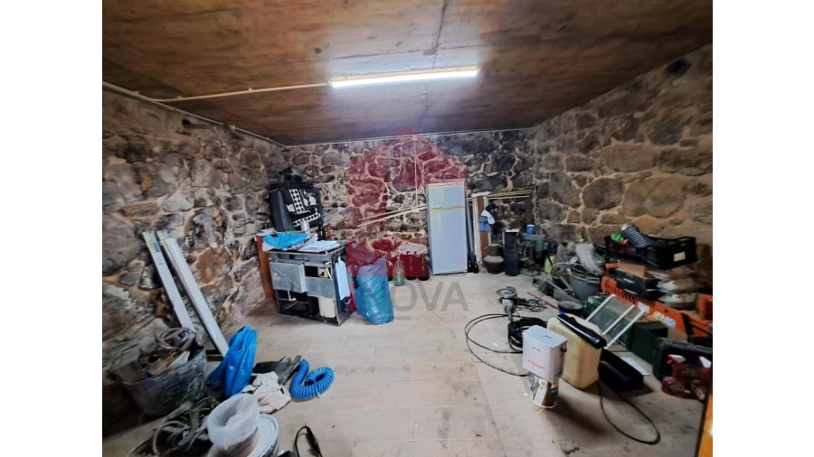 Moradia T4 para Venda em Dossãos Foto 10