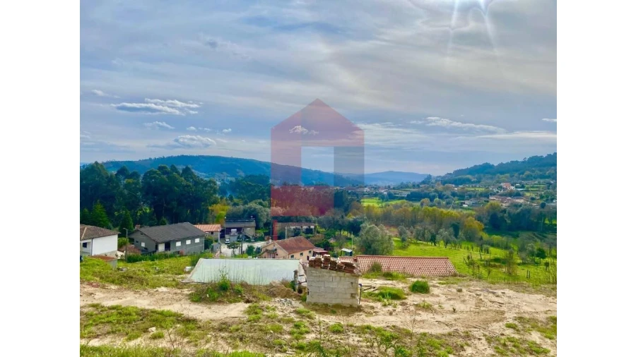 Moradia T4 para Venda em Dossãos Foto 30