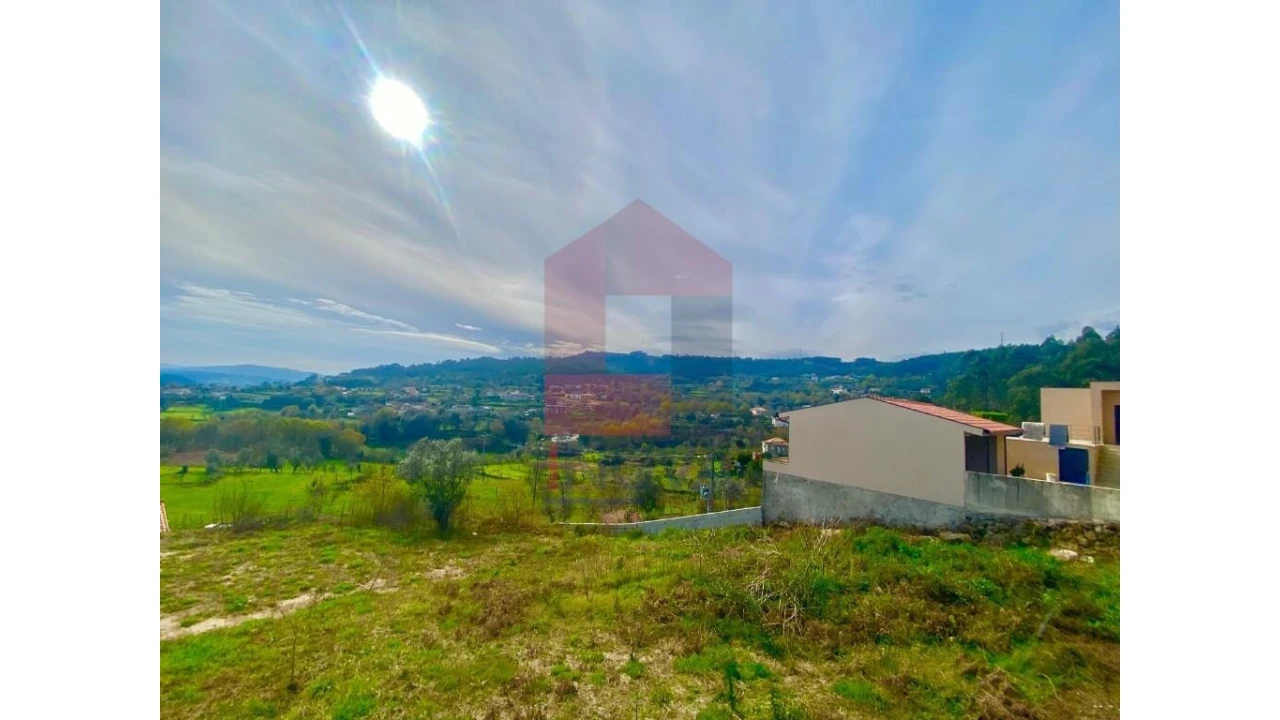 Moradia T4 para Venda em Dossãos Foto 31