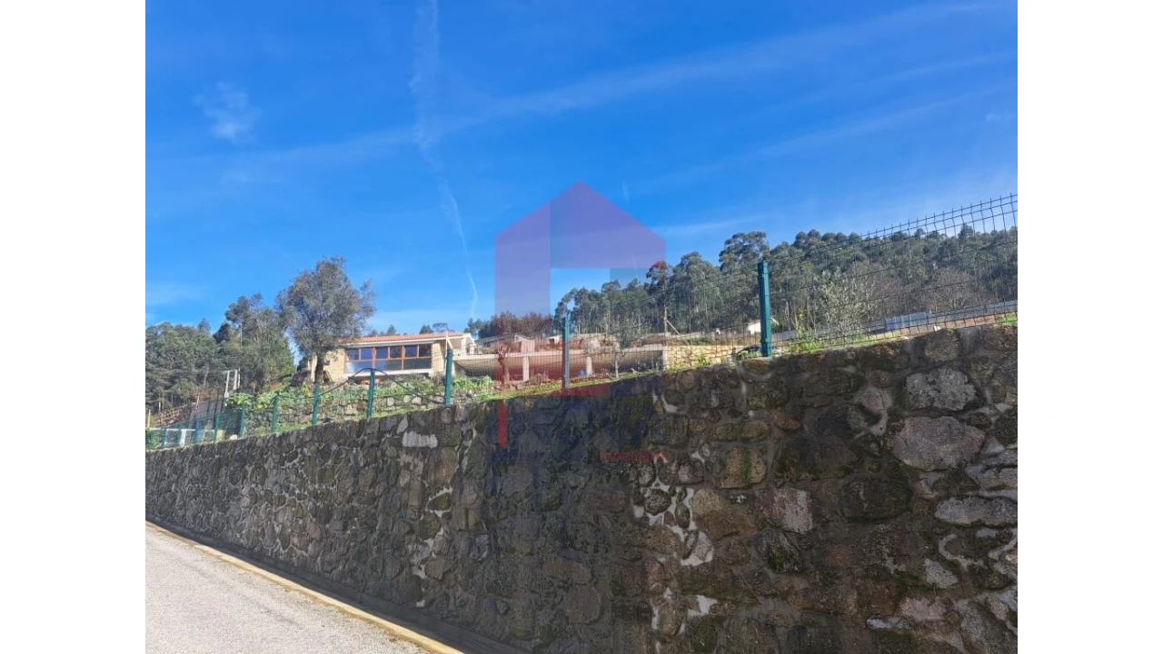 Moradia T4 para Venda em Dossãos Foto 24