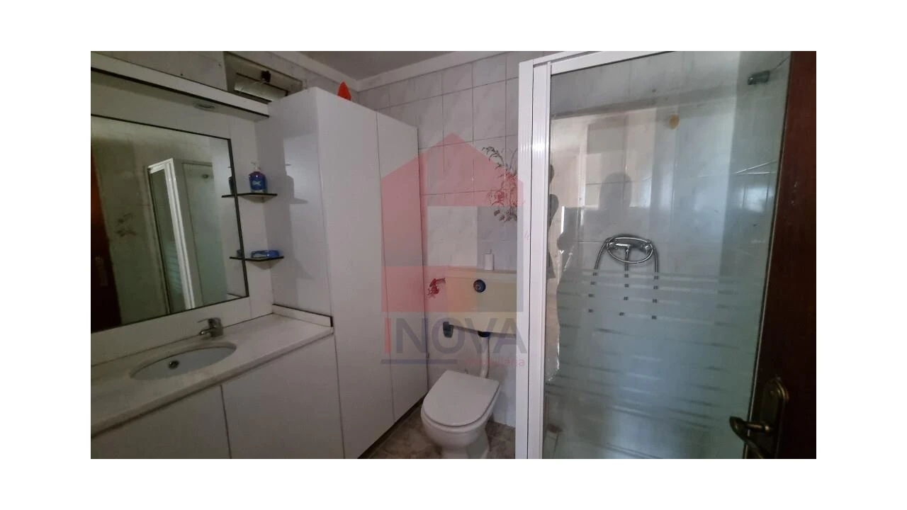 Moradia T3 para Venda em Pico de Regalados, Gondiães e Mós Foto 14