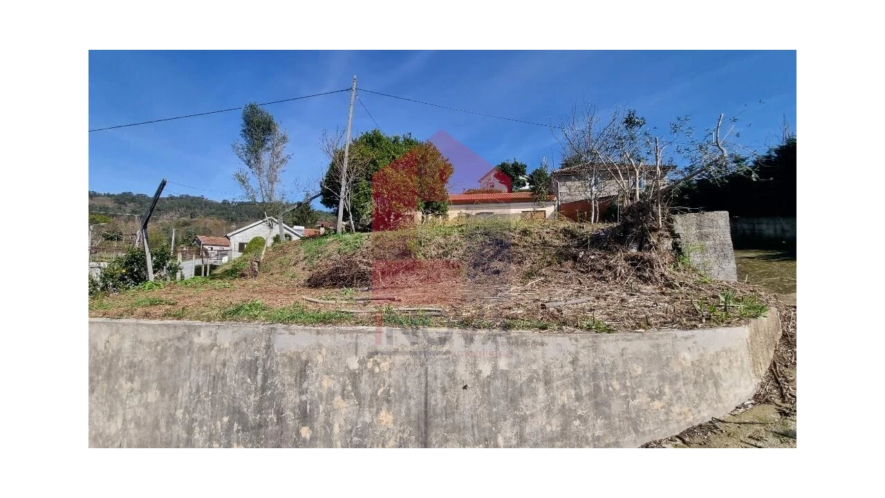 Moradia T3 para Venda em Pico de Regalados, Gondiães e Mós Foto 35