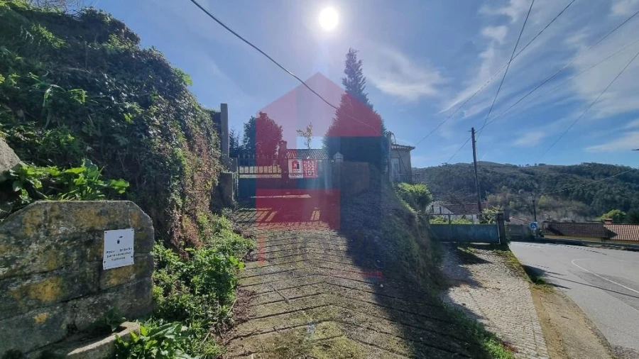 Moradia T3 para Venda em Pico de Regalados, Gondiães e Mós Foto 41