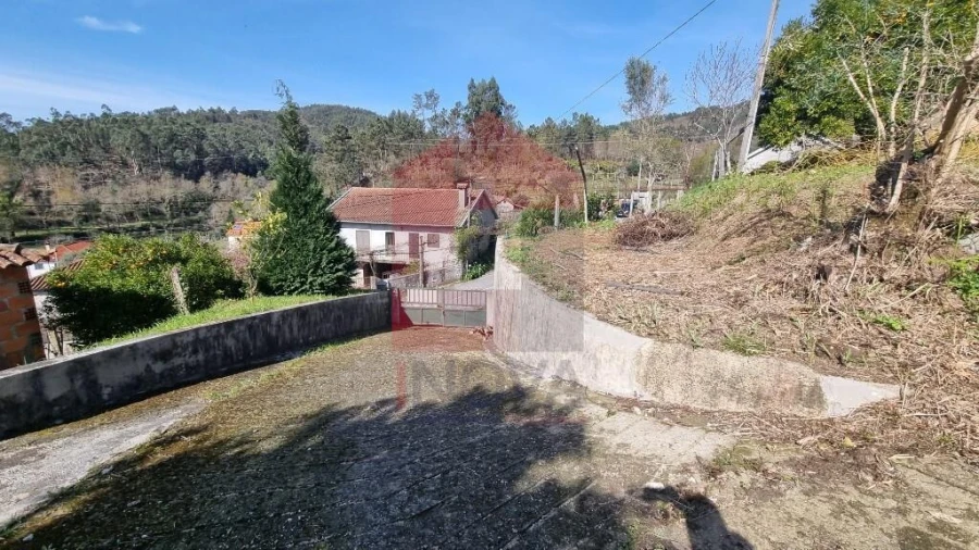 Moradia T3 para Venda em Pico de Regalados, Gondiães e Mós Foto 32