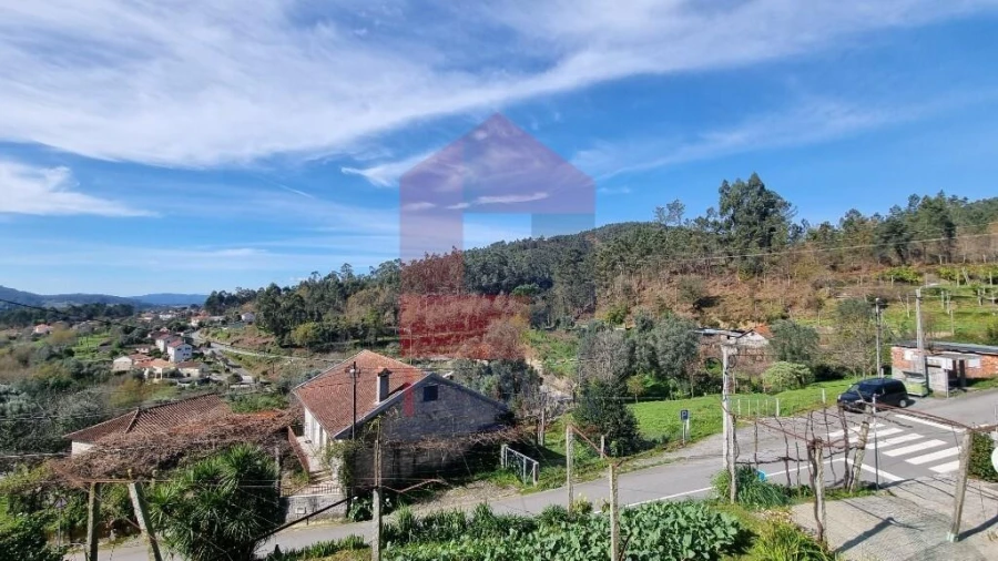 Moradia T3 para Venda em Pico de Regalados, Gondiães e Mós Foto 10