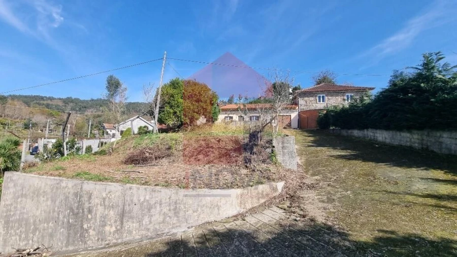 Moradia T3 para Venda em Pico de Regalados, Gondiães e Mós Foto 36