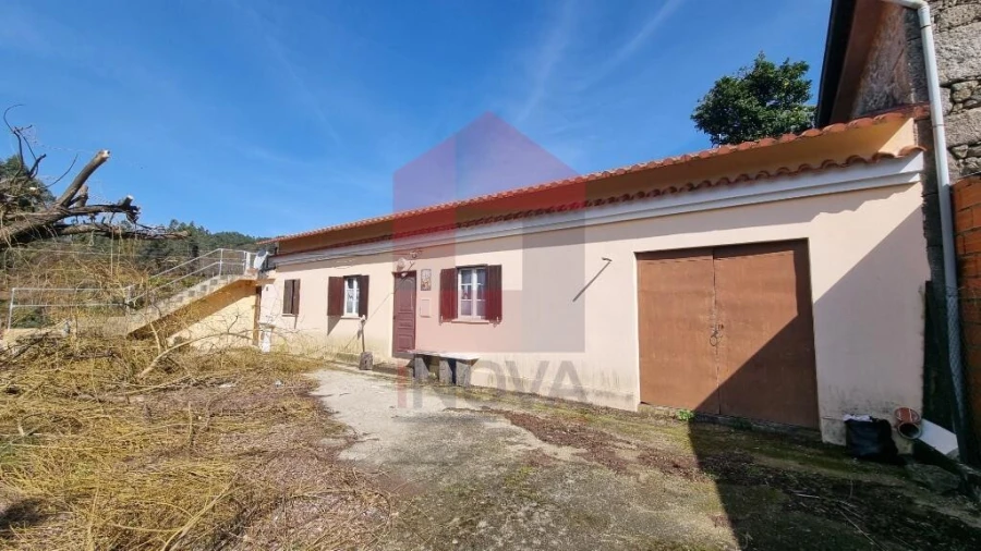 Moradia T3 para Venda em Pico de Regalados, Gondiães e Mós Foto 27