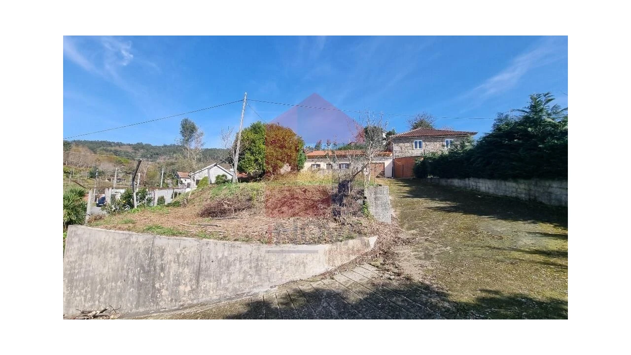 Moradia T3 para Venda em Pico de Regalados, Gondiães e Mós Foto 36