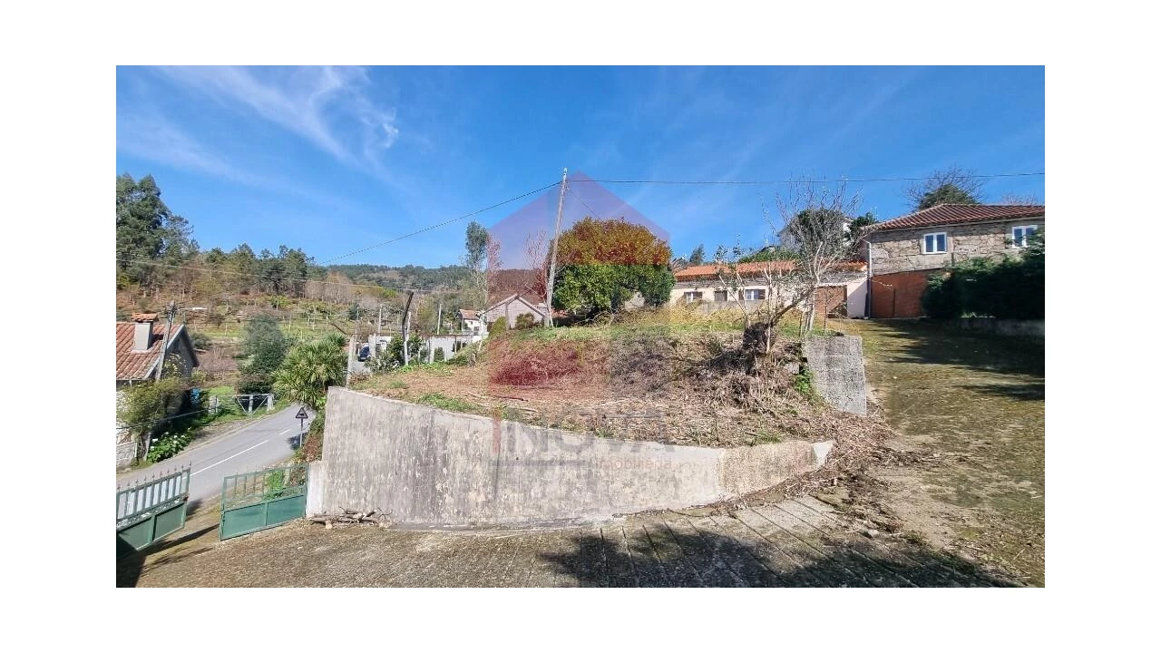 Moradia T3 para Venda em Pico de Regalados, Gondiães e Mós Foto 37