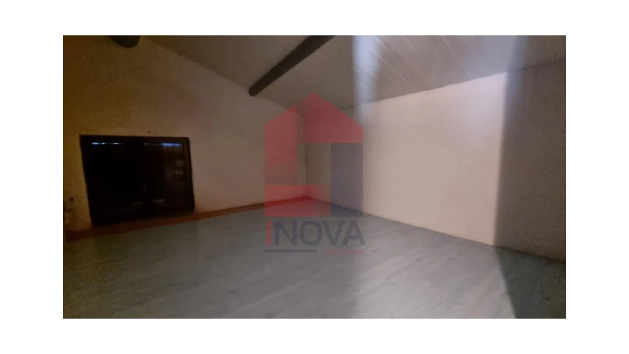 Moradia T3 para Venda em Pico de Regalados, Gondiães e Mós Foto 6