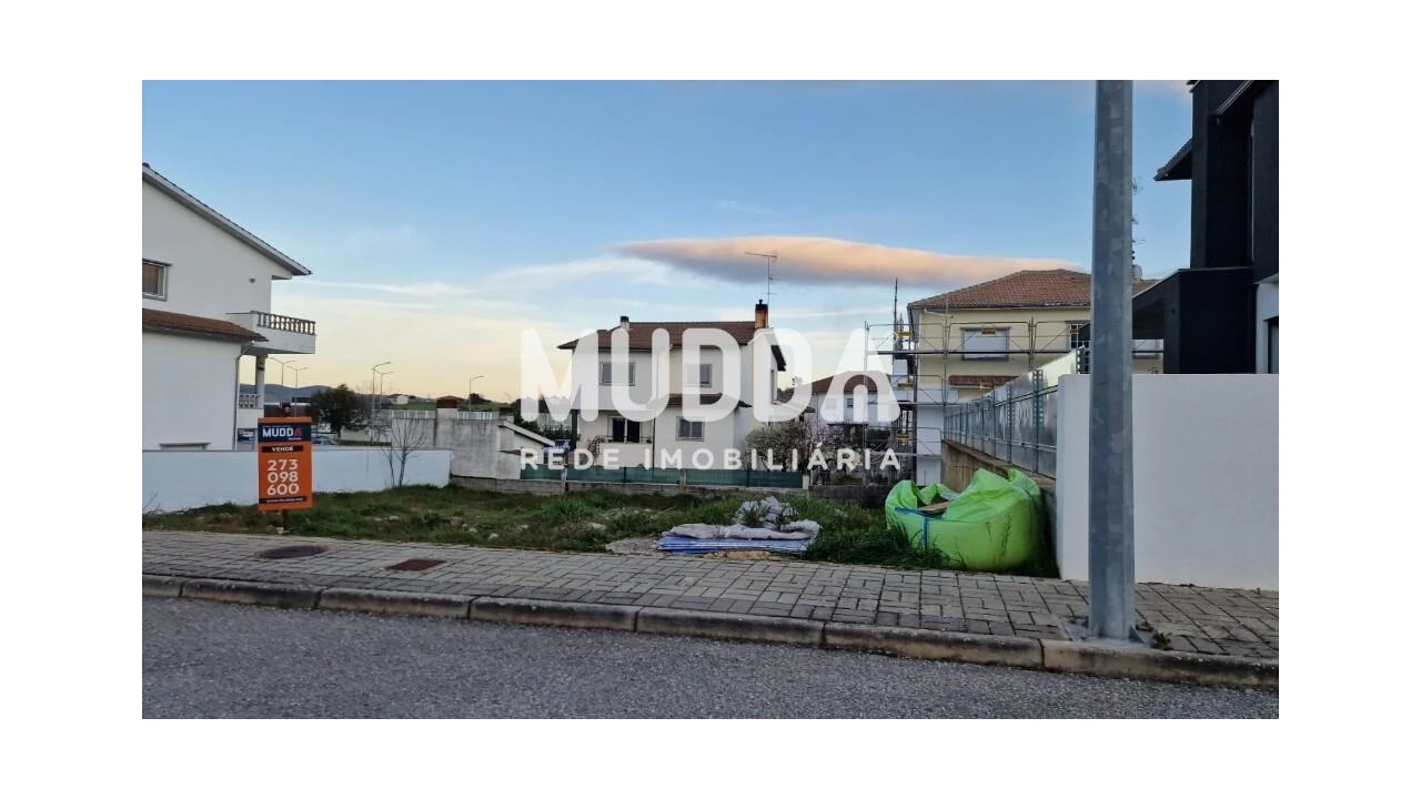 Terreno para Venda em Sé, Santa Maria e Meixedo Foto 12