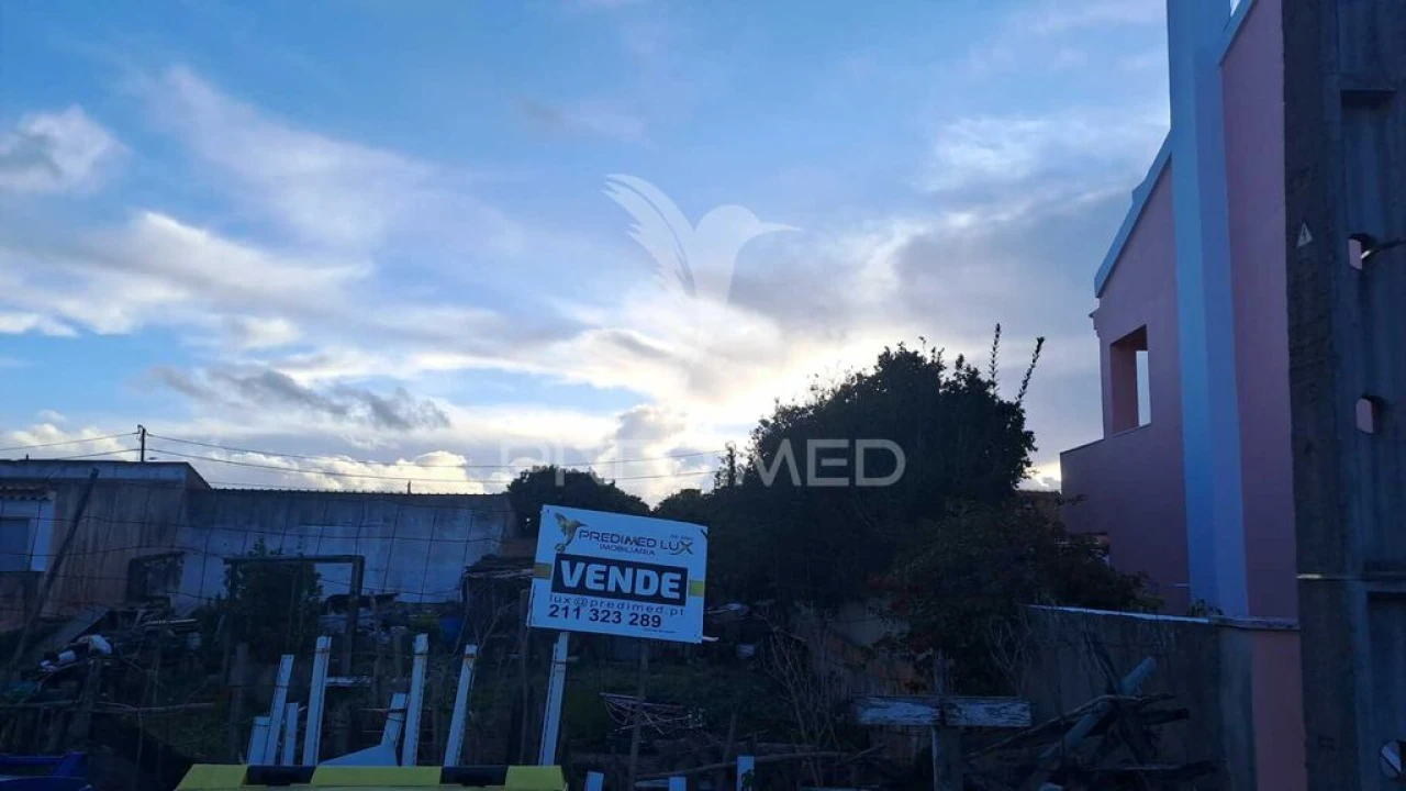 Terreno para Venda em Alhos Vedros Foto 8