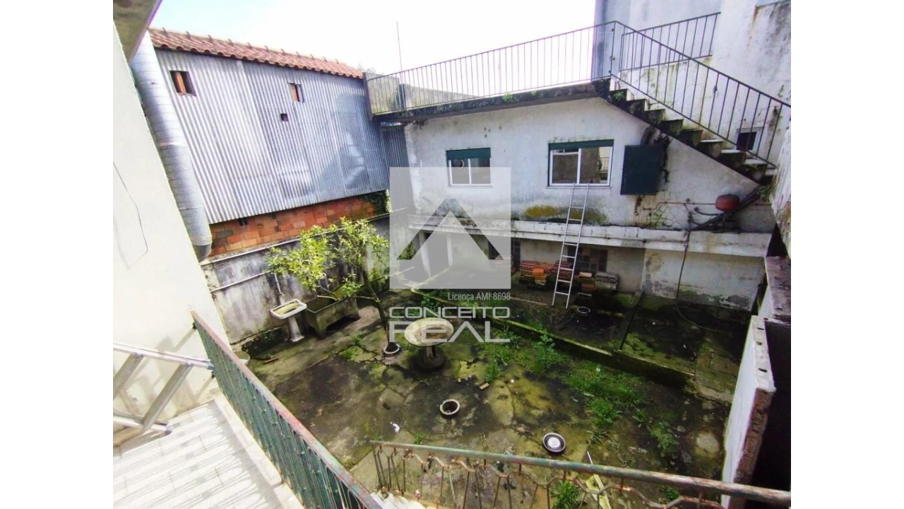 Prédio para Venda em Rebordosa Foto 11