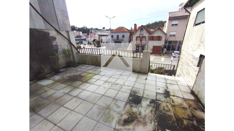 Prédio para Venda em Rebordosa Foto 17