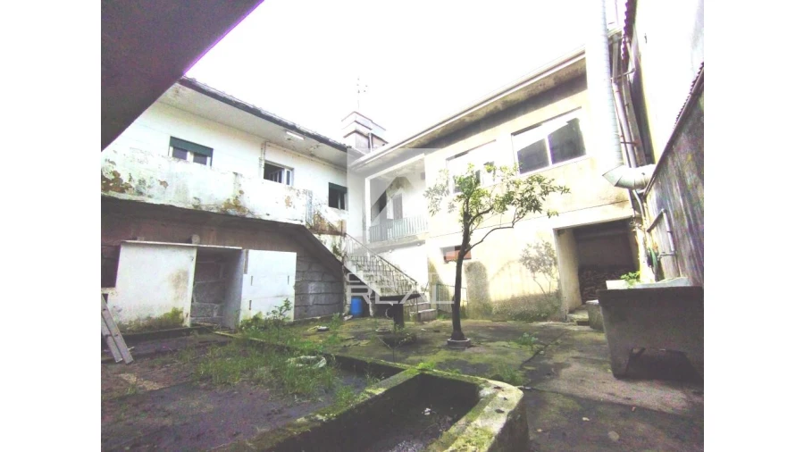 Prédio para Venda em Rebordosa Foto 7