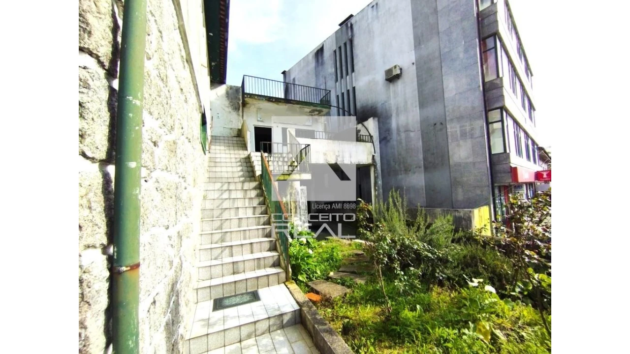 Prédio para Venda em Rebordosa Foto 4