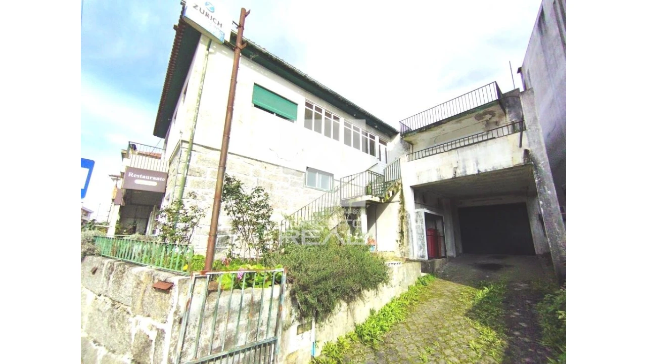 Prédio para Venda em Rebordosa Foto 5