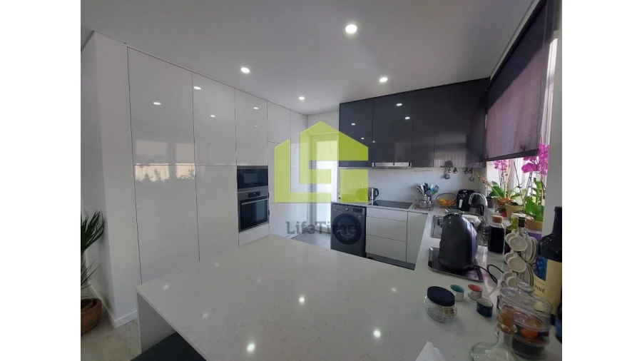 Apartamento T3 para Venda em Buarcos